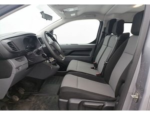 
										CITROEN JUMPY 1.5BLUEHDI 120CV COMBI XL full									