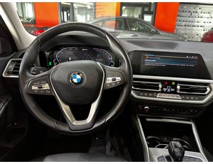 
										BMW SERIE 3 330E full									