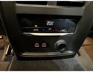 
										BMW SERIE 3 330E full									