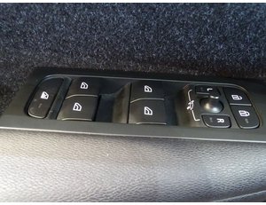 
										VOLVO XC-40 1.5 T5 TWIN RECHARGE INSCRIPTION AUTO full									