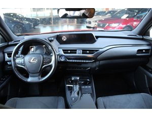 
										LEXUS UX 2.0 250H STYLE full									