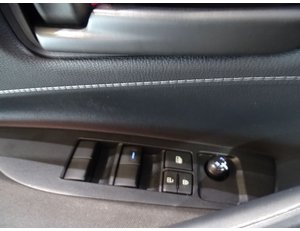 
										TOYOTA COROLLA 1.8 125H ACTIVE E-CVT full									