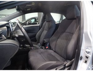 
										TOYOTA COROLLA 1.8 125H ACTIVE TECH E-CVT full									