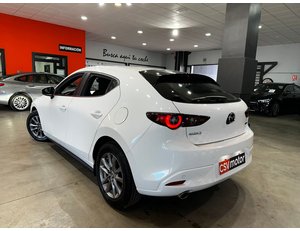 
										MAZDA 3 2.0 E-SKYACTIV-G 88KW ORIGIN full									