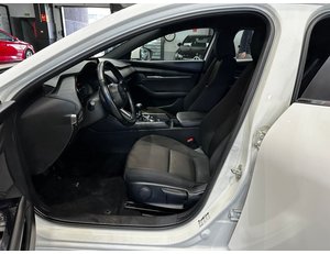 
										MAZDA 3 2.0 E-SKYACTIV-G 88KW ORIGIN full									