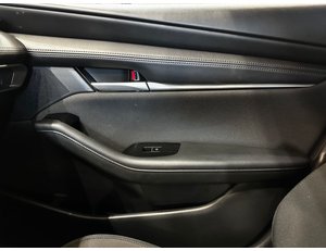 
										MAZDA 3 2.0 E-SKYACTIV-G 88KW ORIGIN full									