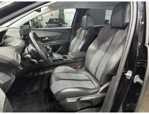 
										PEUGEOT 3008 1.5 BLUEHDI 96KW (130CV) S&S ALLURE full									
