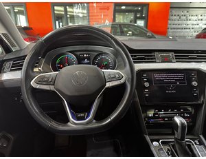 
										VOLKSWAGEN PASSAT VARIANT GTE 1.4 TSI E-POWER 115KW + 85KW full									