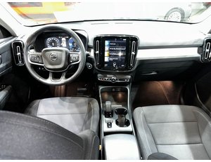 
										VOLVO XC-40 1.5 T5 TWIN INSCRIPTION AUTO full									