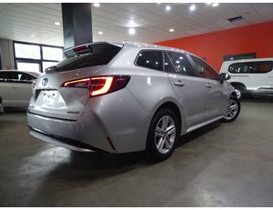 
										TOYOTA COROLLA 1.8 125H ACTIVE TECH E-CVT full									