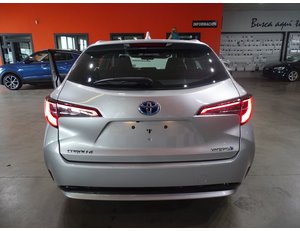 
										TOYOTA COROLLA 1.8 125H ACTIVE TECH E-CVT full									