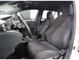 
										TOYOTA COROLLA 1.8 125H ACTIVE TECH E-CVT full									