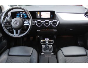 
										MERCEDES BENZ CLASE B MERCEDES B 180 D full									