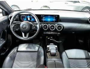 
										MERCEDES BENZ CLASE A MERCEDES SEDAN A 200 full									