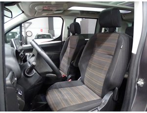 
										OPEL COMBO LIFE LIFE 1.5 TD 130CV full									