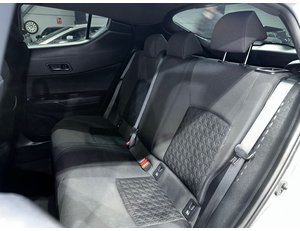 
										TOYOTA C-HR 2.0 180H ADVANCE full									
