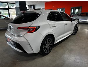 
										TOYOTA COROLLA 1.8 125H STYLE E-CVT full									