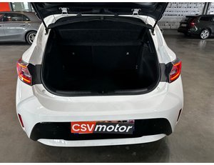 
										TOYOTA COROLLA 1.8 125H STYLE E-CVT full									