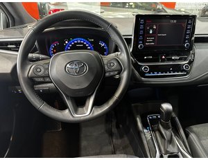 
										TOYOTA COROLLA 1.8 125H STYLE E-CVT full									
