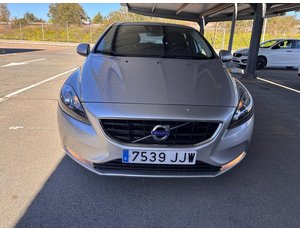 
										VOLVO V40 2.0 D3 MOMENTUM full									