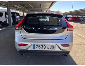 
										VOLVO V40 2.0 D3 MOMENTUM full									