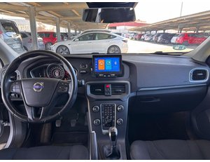 
										VOLVO V40 2.0 D3 MOMENTUM full									