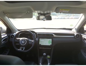 
										MG ZS 1.0T LUXURY full									