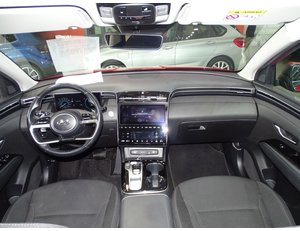 
										HYUNDAI TUCSON 1.6 TGDI PHEV 195KW MAXX AUTO 4X4 full									