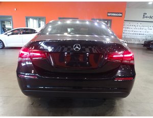 
										MERCEDES BENZ CLASE A MERCEDES A 180 D full									