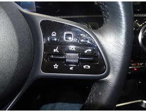 
										MERCEDES BENZ CLASE A MERCEDES A 180 D full									