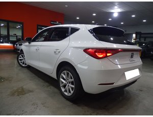 
										SEAT LEON 1.0 ETSI 81KW DSG-7 S&S STYLE full									