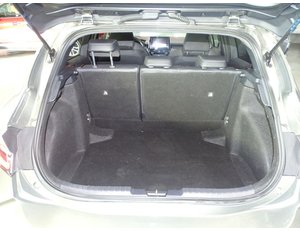 
										TOYOTA COROLLA 1.8 125H STYLE E-CVT full									