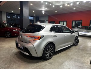 
										TOYOTA COROLLA 1.8 125H STYLE E-CVT full									