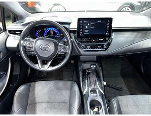 
										TOYOTA COROLLA 1.8 125H STYLE E-CVT full									