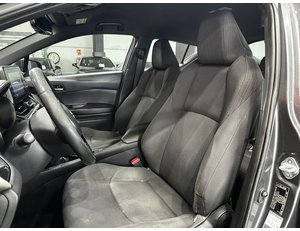 
										TOYOTA C-HR 1.8 125H ACTIVE full									