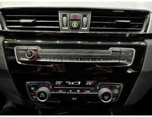 
										BMW X1 XDRIVE25E full									