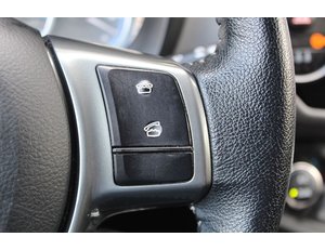 
										TOYOTA YARIS HYBRID ACTIVE full									