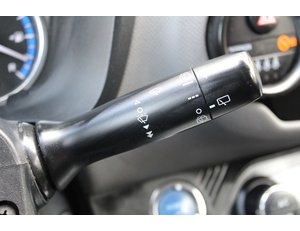 
										TOYOTA YARIS HYBRID ACTIVE full									