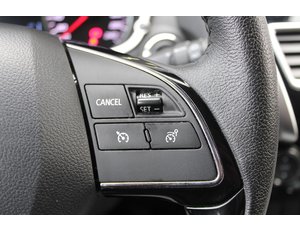 
										MITSUBISHI ECLIPSE CROSS 150T MOTION full									
