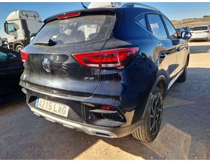 
										MG ZS 1.5 LUXURY full									