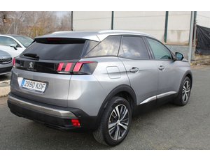 
										PEUGEOT 3008 1.2 PURETECH 96KW (130CV) ACTIVE S&S full									