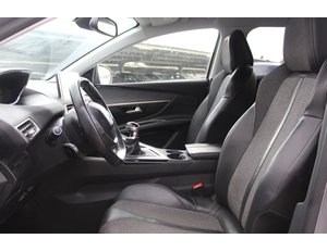 
										PEUGEOT 3008 1.2 PURETECH 96KW (130CV) ACTIVE S&S full									