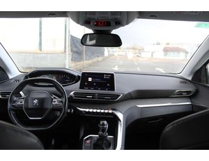 
										PEUGEOT 3008 1.2 PURETECH 96KW (130CV) ACTIVE S&S full									