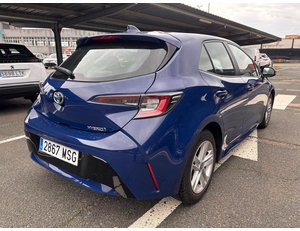 
										TOYOTA COROLLA 1.8 125H ACTIVE TECH E-CVT full									