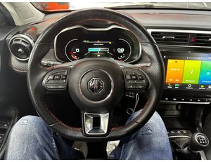 
										MG ZS 1.5 LUXURY full									