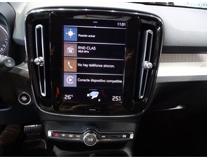 
										VOLVO XC40 1.5 T4 TWIN RECHARGE INSCRIPTION AUTO full									