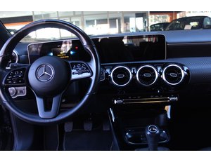 
										MERCEDES BENZ CLA MERCEDES 200 D DCT ES EL MODELO CLASE CLA180CDI 109CV full									