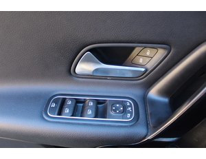 
										MERCEDES BENZ CLA MERCEDES 200 D DCT ES EL MODELO CLASE CLA180CDI 109CV full									