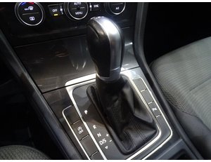 
										VOLKSWAGEN GOLF ADVANCE 1.6 TDI 85KW (115CV) DSG full									