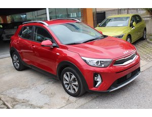 
										KIA STONIC 1.2 DPI 62KW (84CV) DRIVE full									